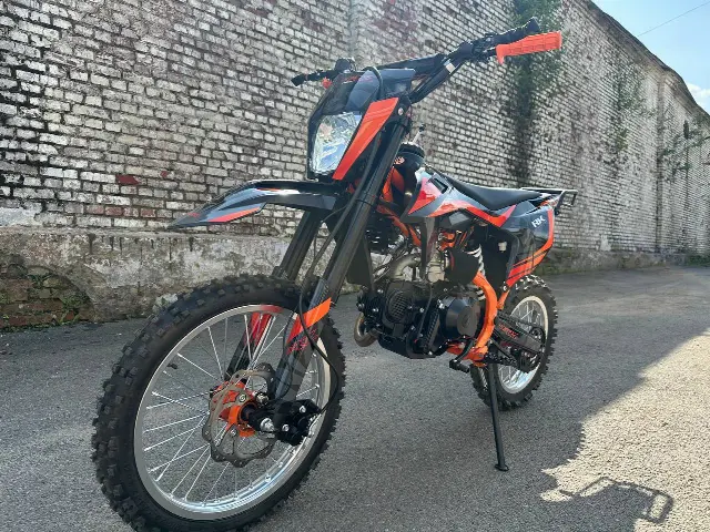 Питбайк Racer TRZ 140 E — живой 140-кубовый характер и готовность к офф-роуду