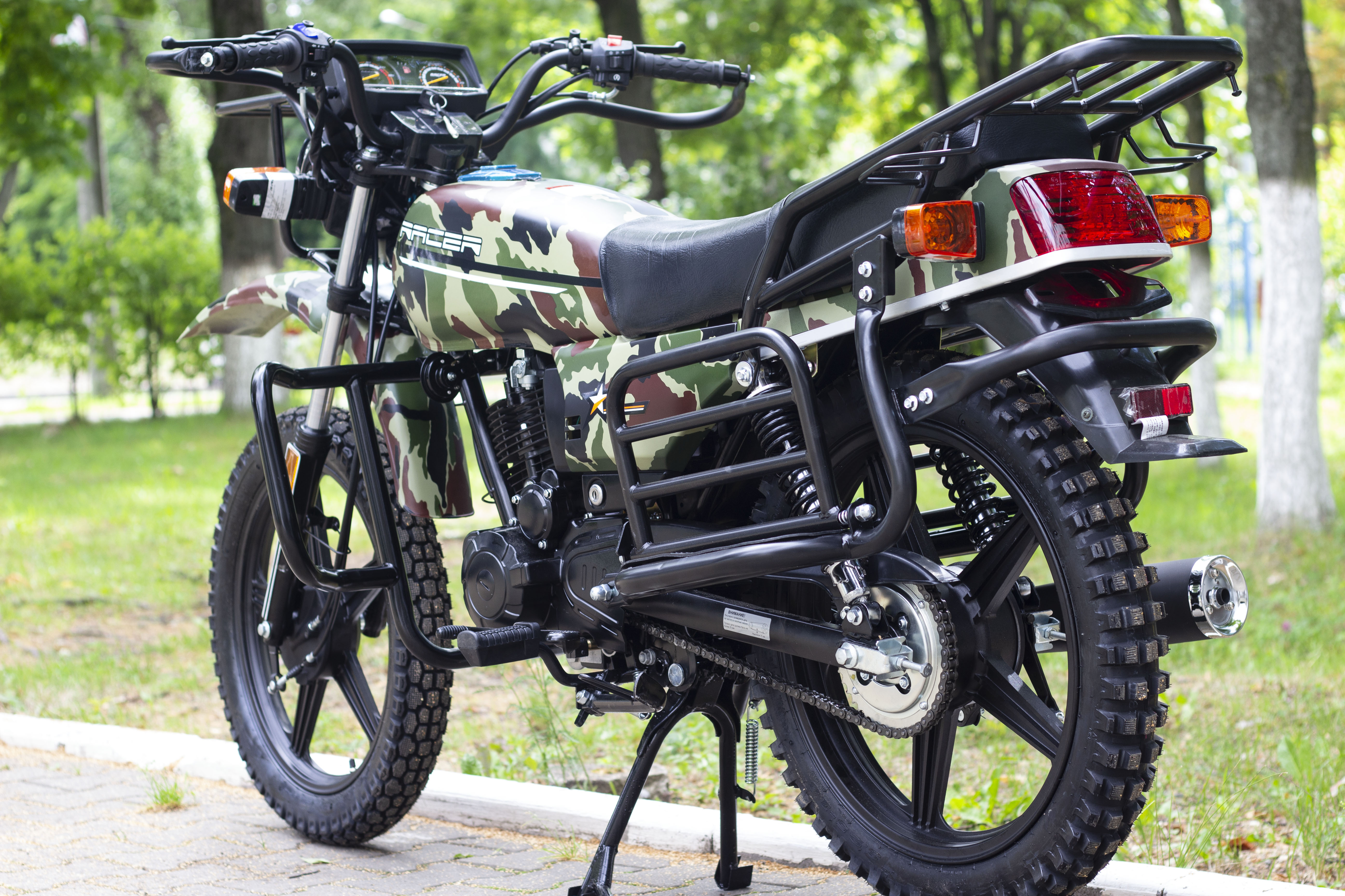 Racer RC150-23A Tourist — приборы, органы управления крупно