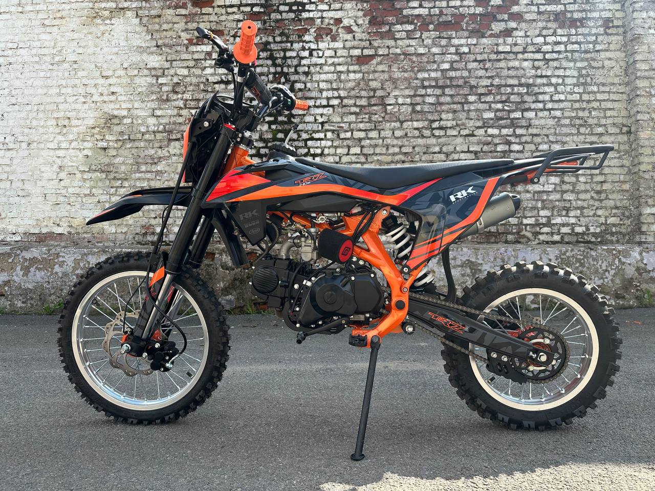 Racer TRZ 140 E-start — правый профиль, мотор и маятник