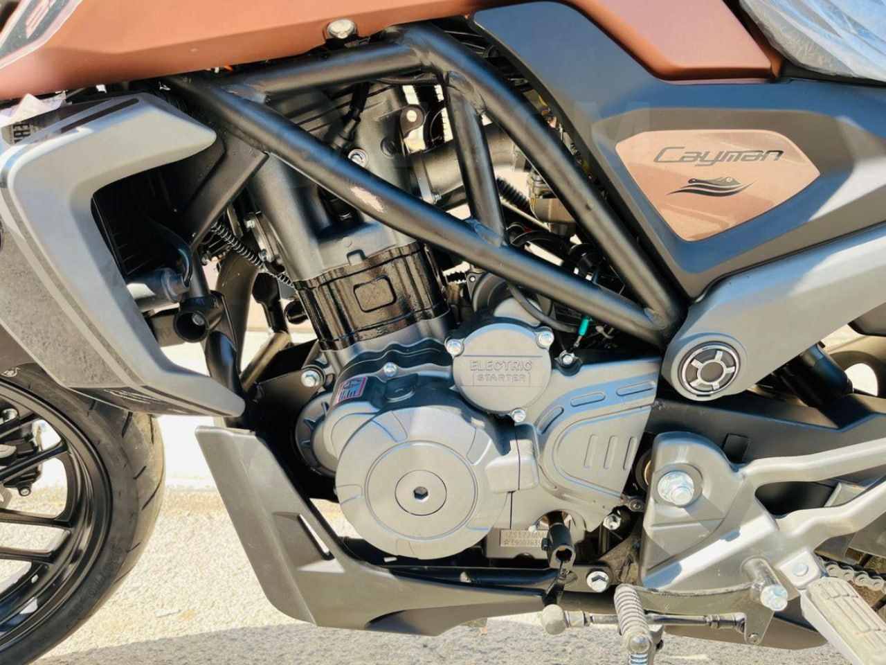 AQAD3B5rG9aLmUt